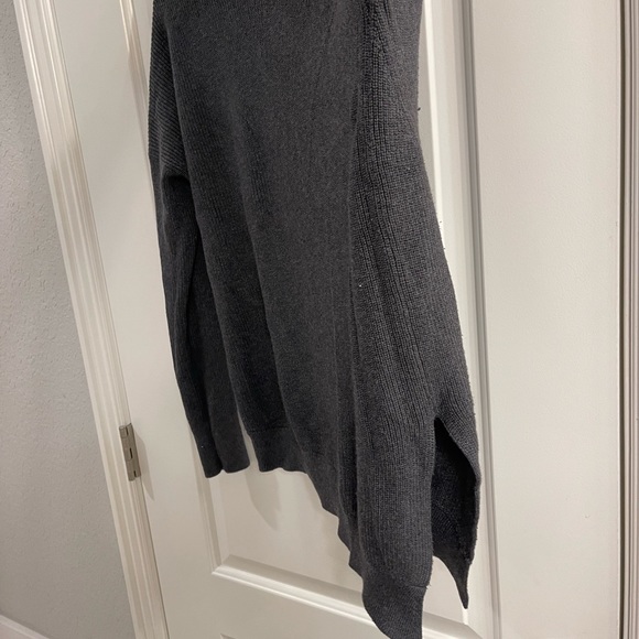 ATHLETA Asymmetrical Hem Crewneck Pullover Sweater. - Picture 7 of 7